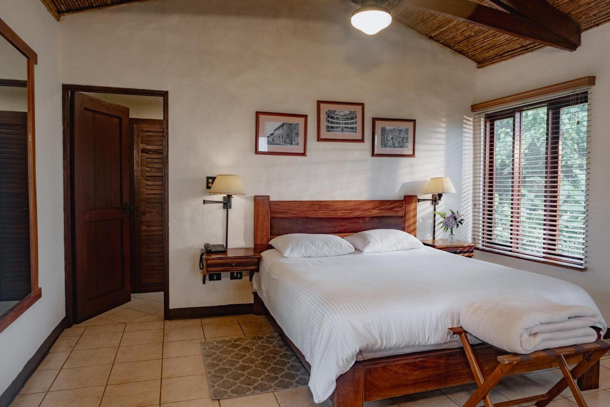 Villa Blanca Cloud Forest Hotel & Retreat San Ramón Habitación foto